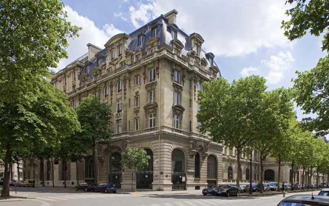 2014-MOST_ ANTICIPATED_TOP_ 10_HOTEL_OPENINGS-The Peninsula-Paris