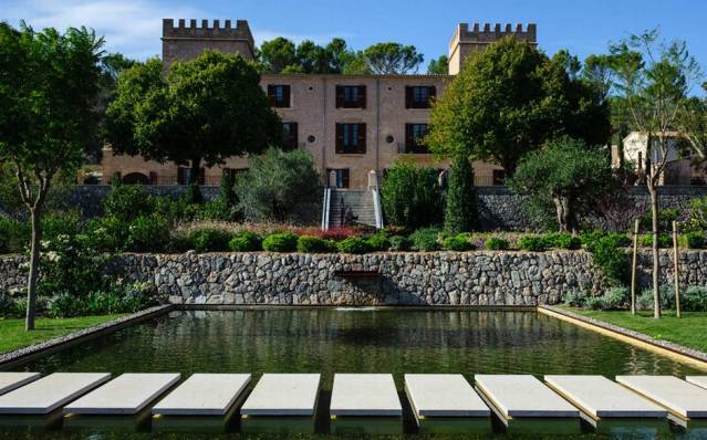 Top_5_Luxury_ Hotels_Openings_ Worldwide-Castell_son_Claret_Majorca