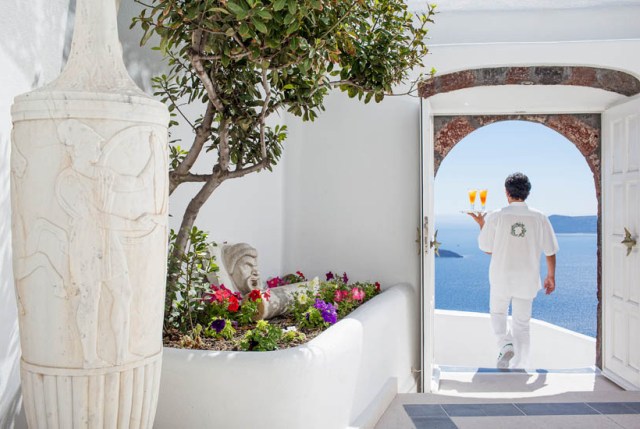 Luxury-Suites-to- book-for- Perfect Summer-Holidays-tsitouras-collection-hotel-santorini-22