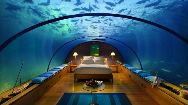 Top-5-Wildest-Hotels-in-the-World-Poseidon-3