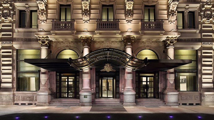 Milan-City-Guide-Inside-Milans-reopened-Excelsior-Hotel-Galia-Gallia-Front-Entrance