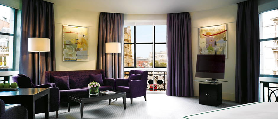 Design_Contract_Best Hotels_to_spend_your_Christmas_Season_Image11