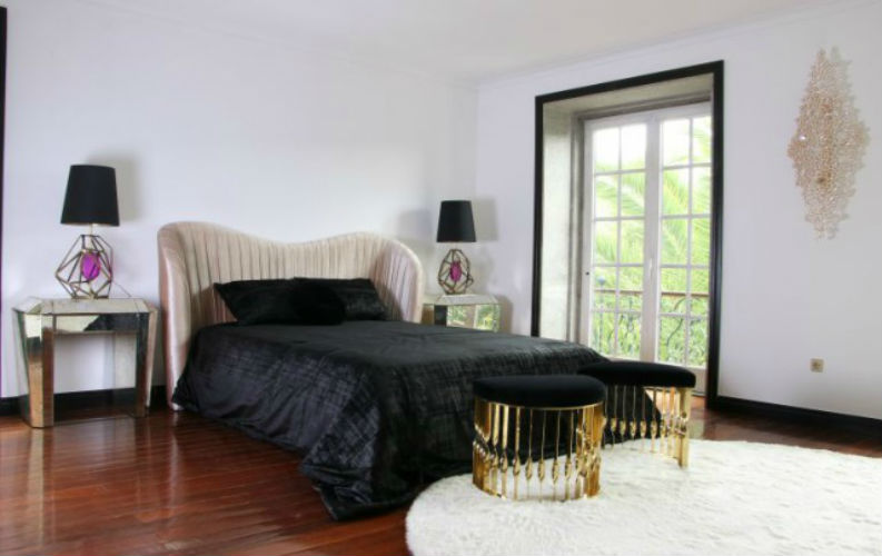 A Showroom inside a Luxurious Manor6