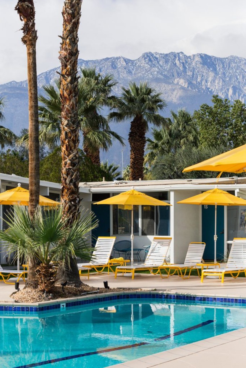 10 of the World’s Most Beautiful Midcentury-Modern Hotels